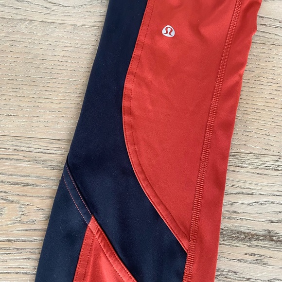 Lululemon Boxing Style Leggings - Picture 4 of 5